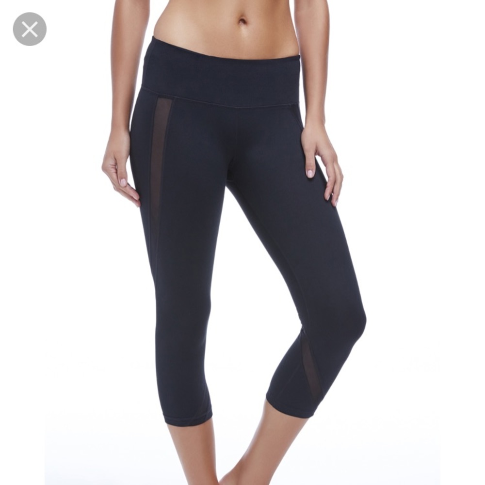 Fabletics Corfu Crop - Picture 3 of 6